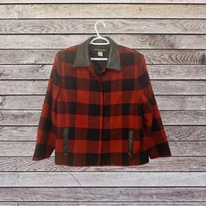 Bianca Nygard, petite 60% wool  jacket w hidden buttons and faux leather accents